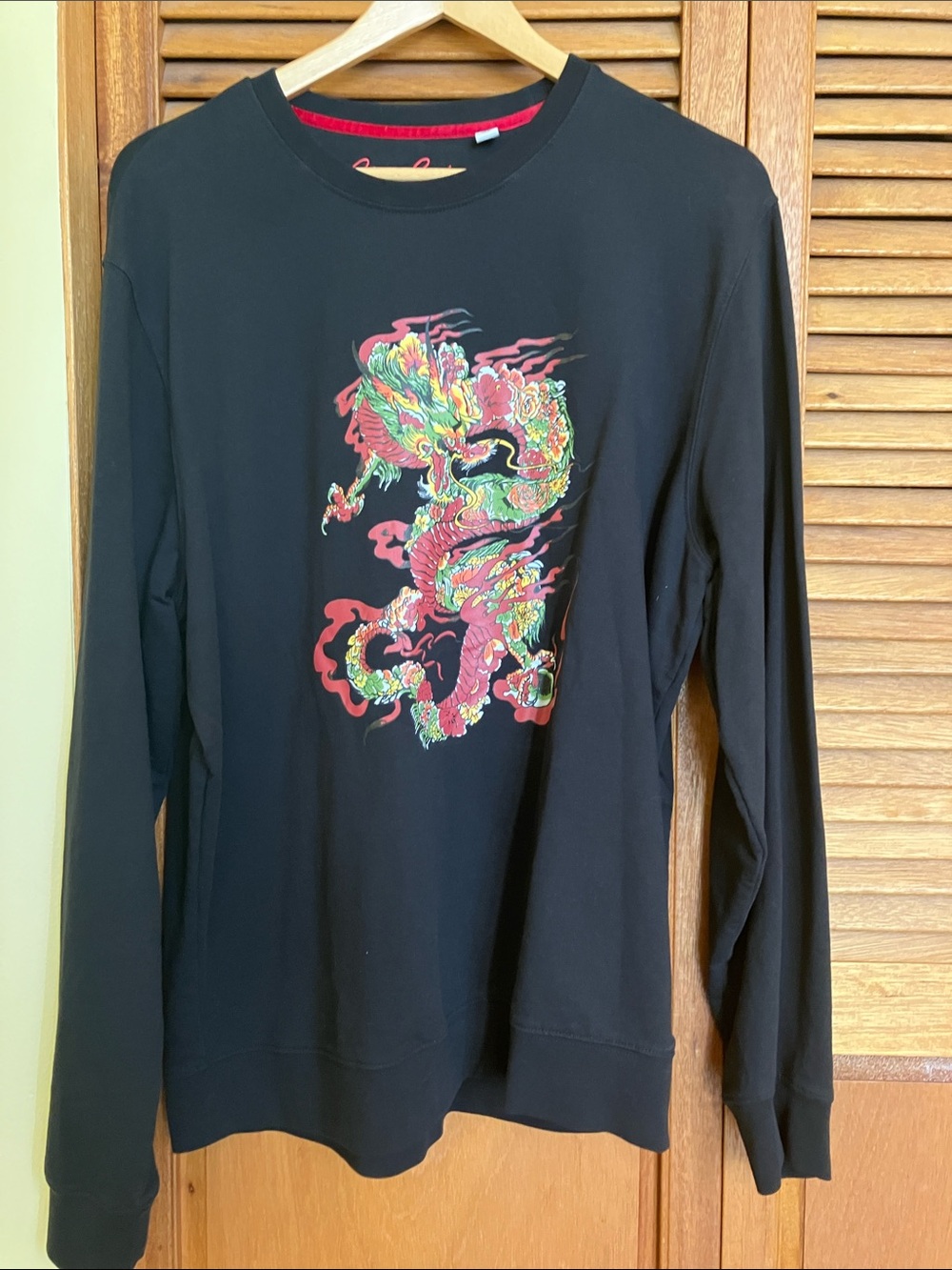 Robert Graham Black Crewneck Sweater with Multicolor Dragon Graphic